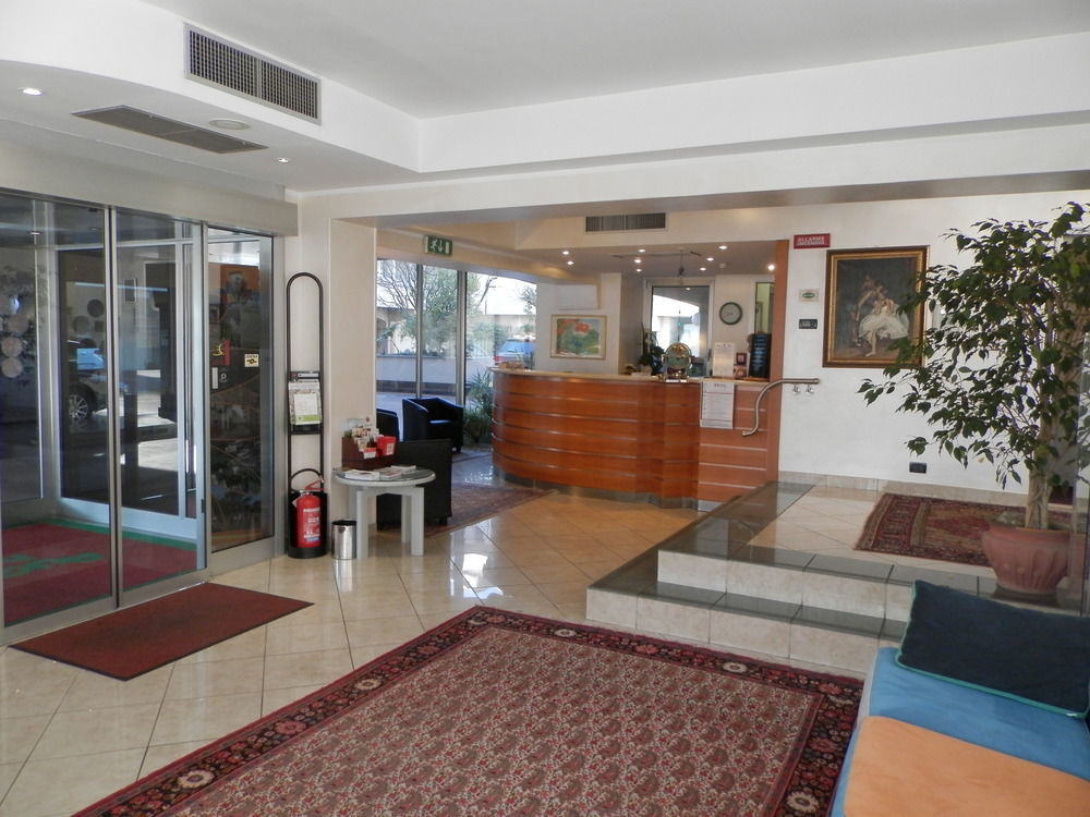 Augustus Hotel Μπιέλλα Εξωτερικό φωτογραφία