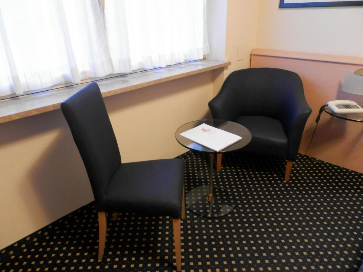 Augustus Hotel Μπιέλλα Δωμάτιο φωτογραφία