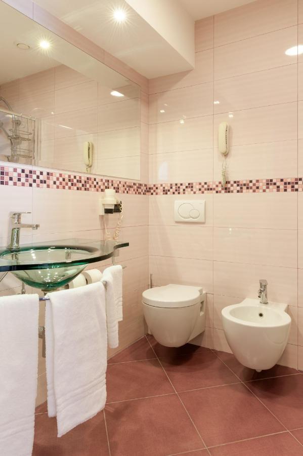 Augustus Hotel Μπιέλλα Εξωτερικό φωτογραφία