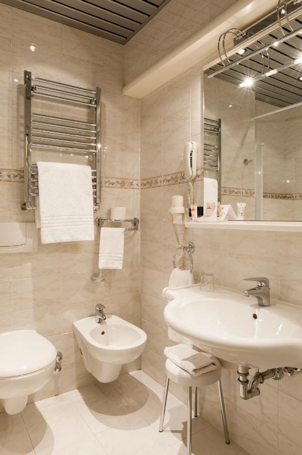 Augustus Hotel Μπιέλλα Εξωτερικό φωτογραφία