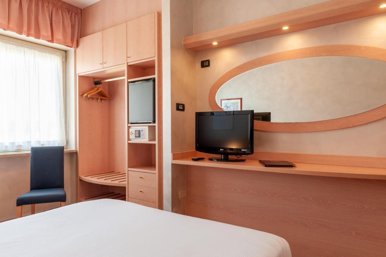 Augustus Hotel Μπιέλλα Εξωτερικό φωτογραφία